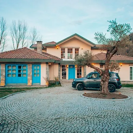 Grand House *